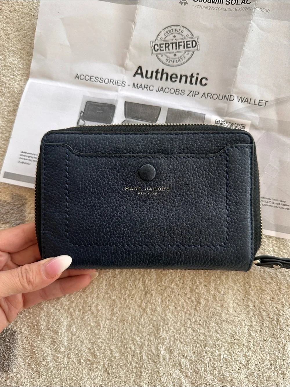Marc Jacobs compact wristlet